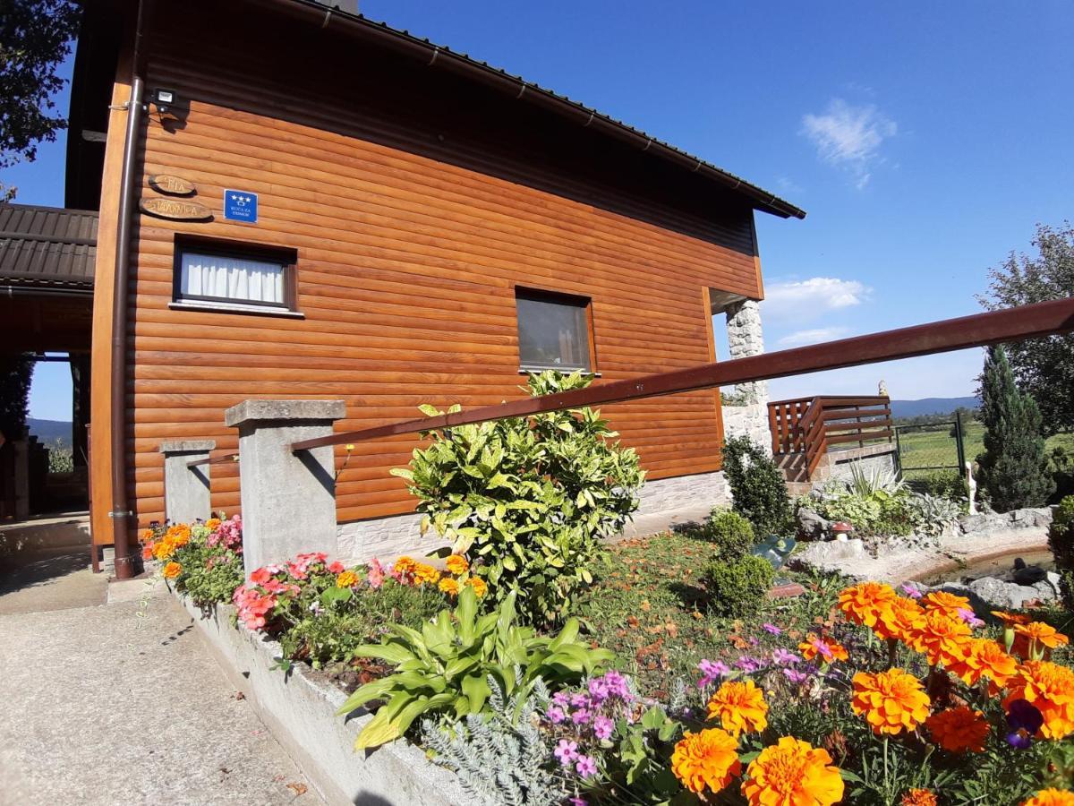 Villa Kuca Za Odmor Anamarija à Ogulin Extérieur photo
