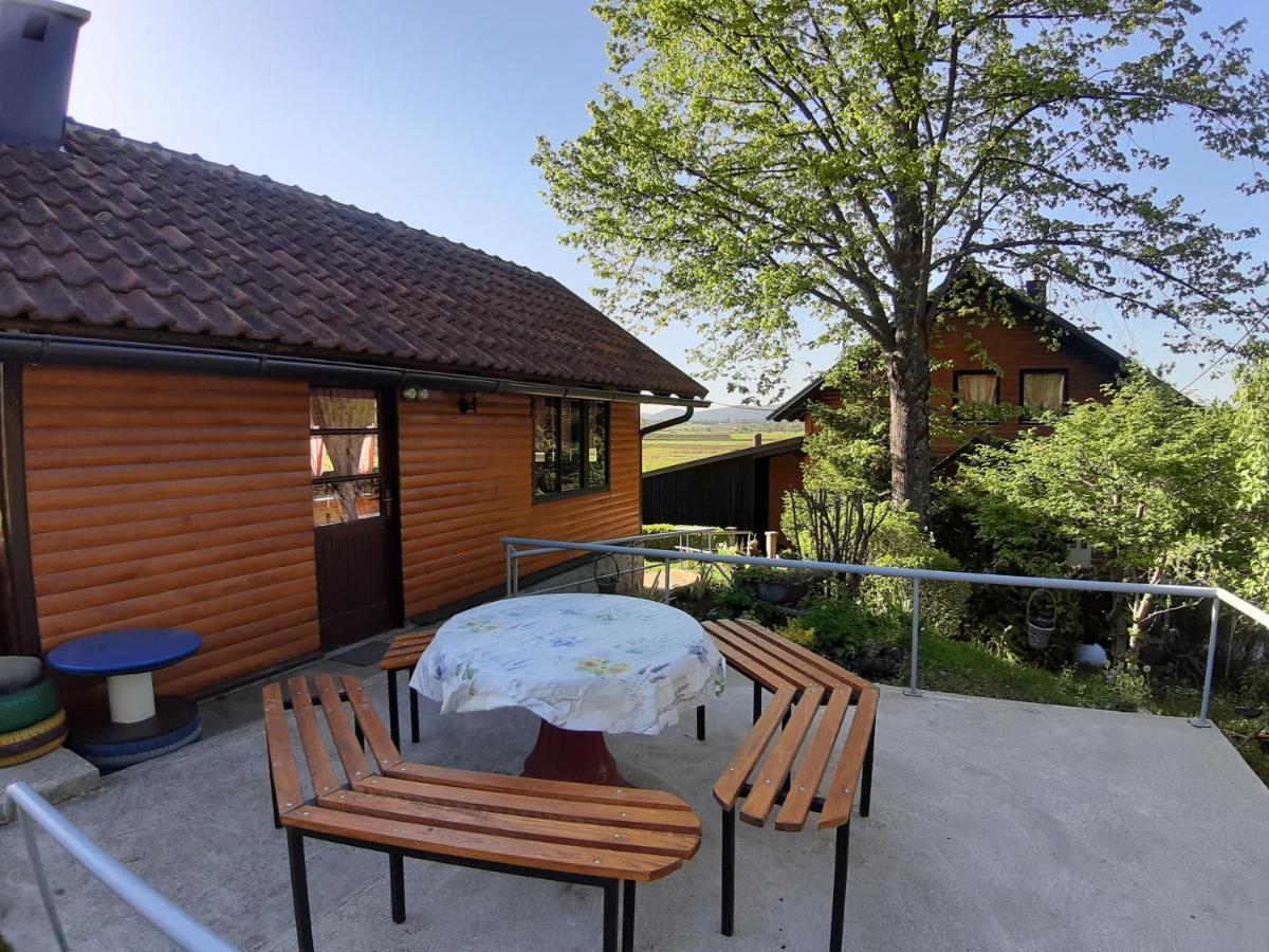 Villa Kuca Za Odmor Anamarija à Ogulin Extérieur photo