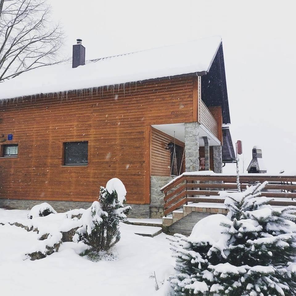 Villa Kuca Za Odmor Anamarija à Ogulin Extérieur photo