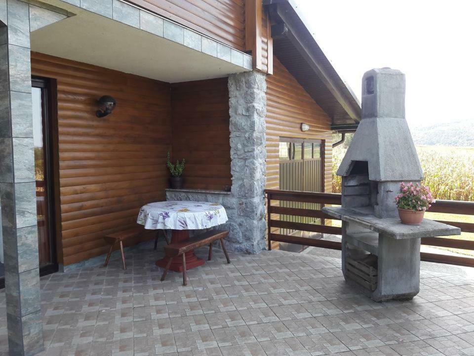 Villa Kuca Za Odmor Anamarija à Ogulin Extérieur photo