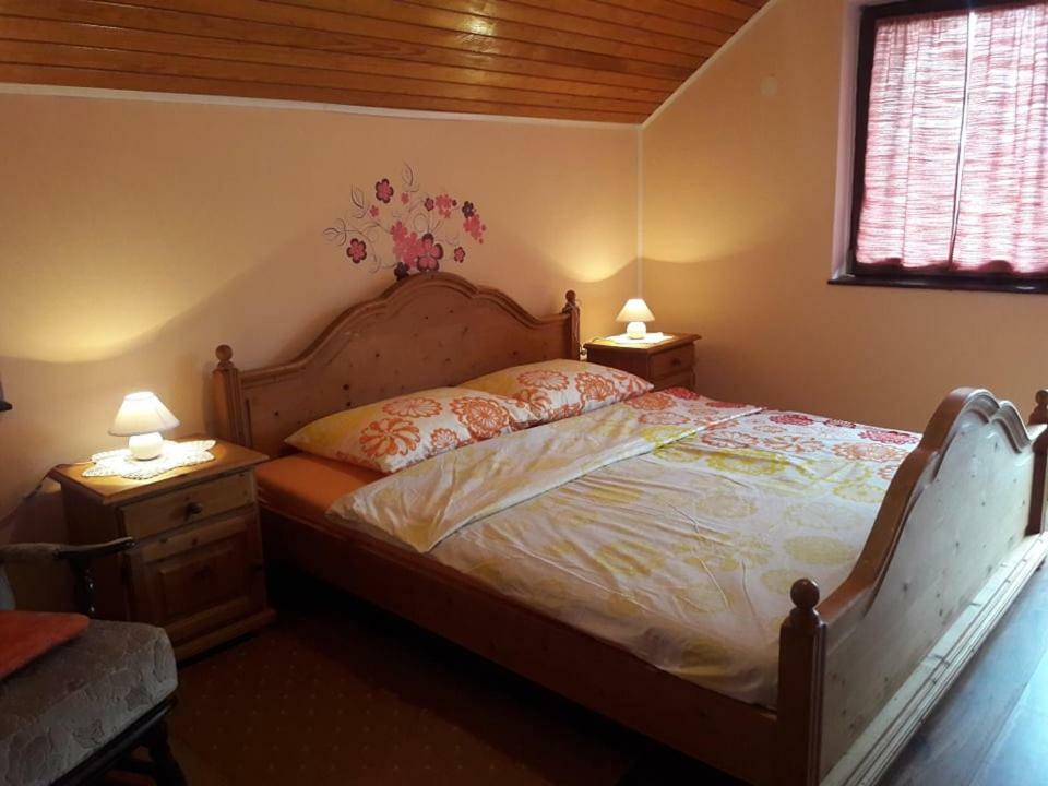 Villa Kuca Za Odmor Anamarija à Ogulin Extérieur photo