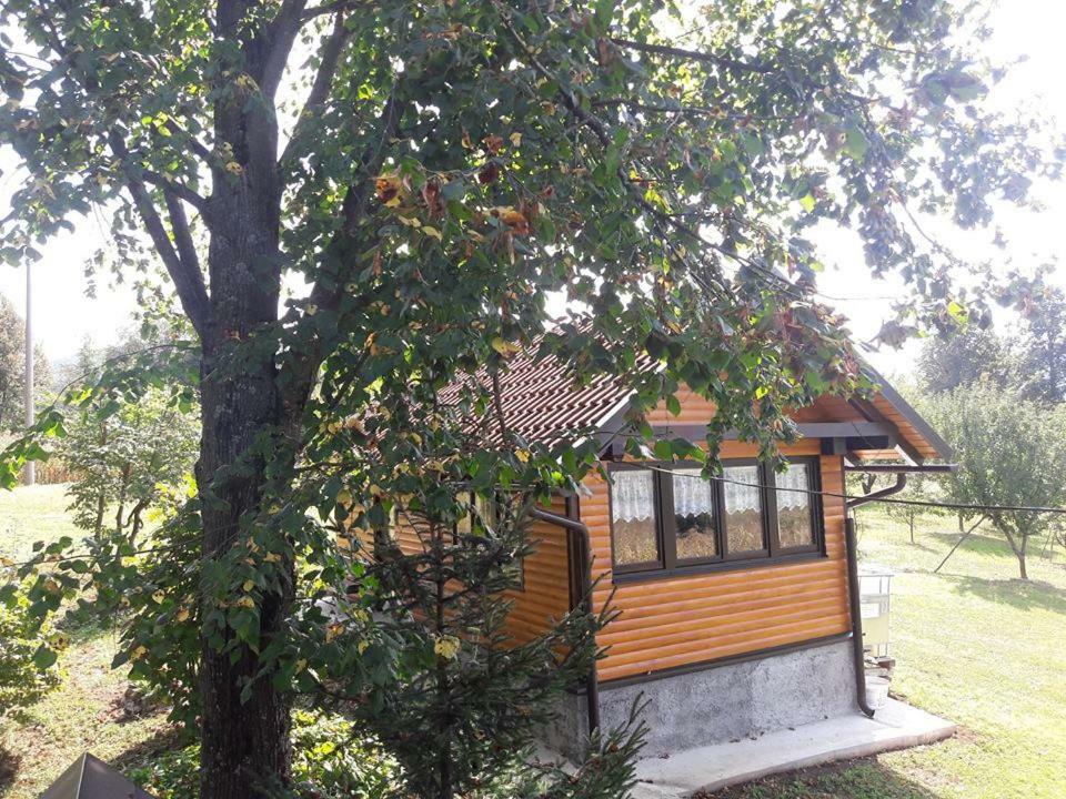 Villa Kuca Za Odmor Anamarija à Ogulin Extérieur photo